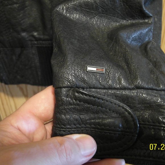 Tommy Hilfiger leather jacket. - Picture 5 of 11